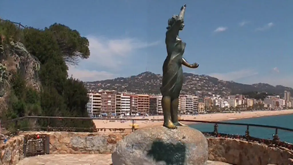 Lloret de Mar Sehenswürdigkeiten: Dona marinera in Lloret de Mar