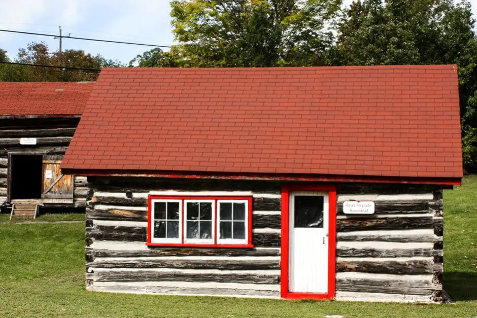 Log cabin on Manitoulin Island