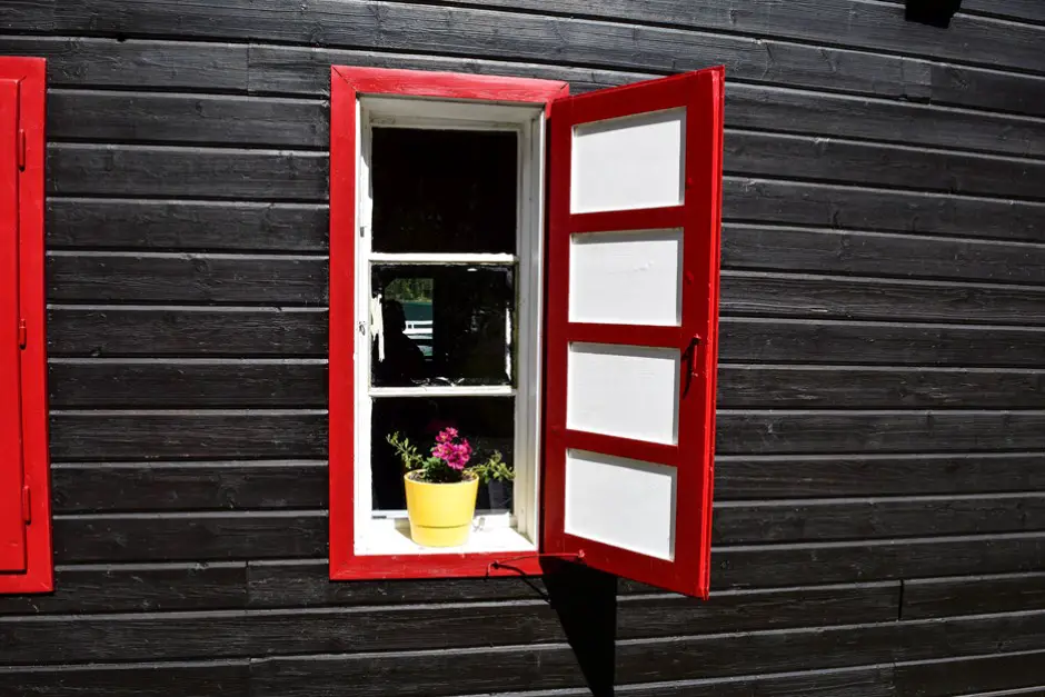 Window on the Weissensee in Carinthia