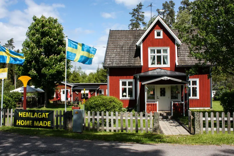 Gemütliches Cafe im Glasreich in Smaland