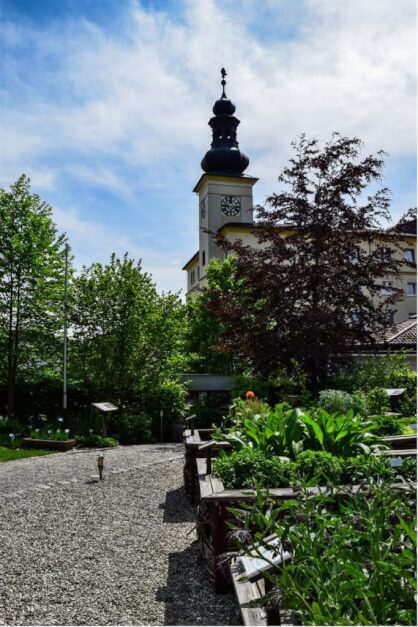 Bad Mühllacken - eines der drei Klöster in Österreich