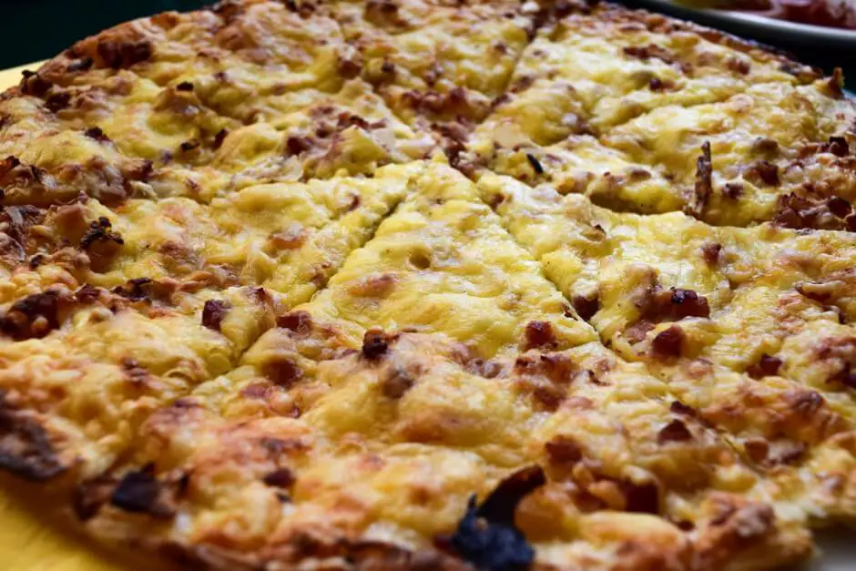 Ofenfrischer Winzerblatz - a kind of tarte flambée