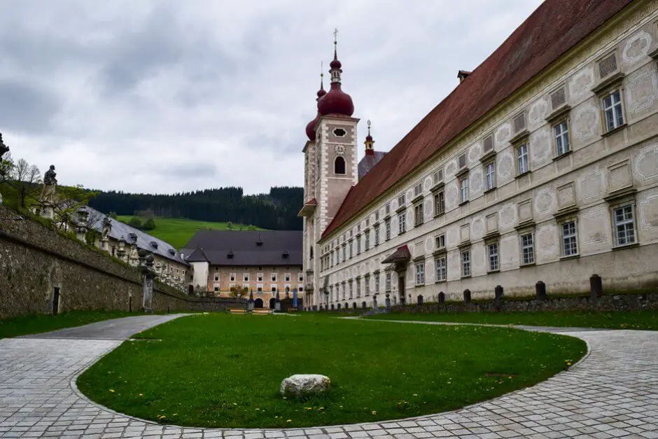 A temporary break - three monasteries in Austria