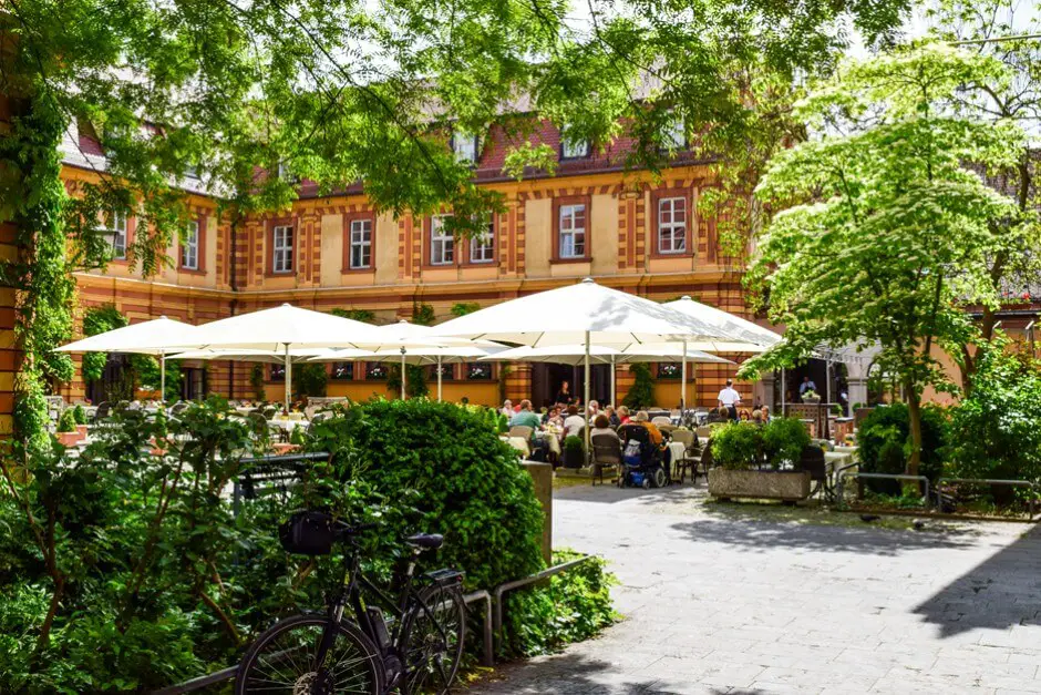 Wege zum Wein in der Stadt Würzburg