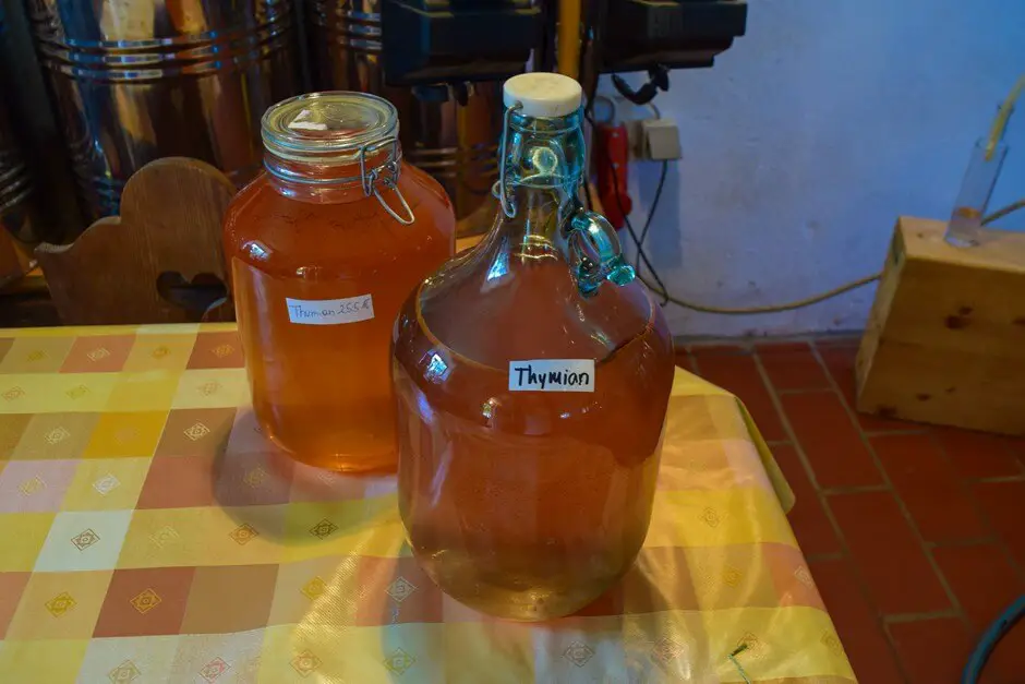 Thyme liqueur