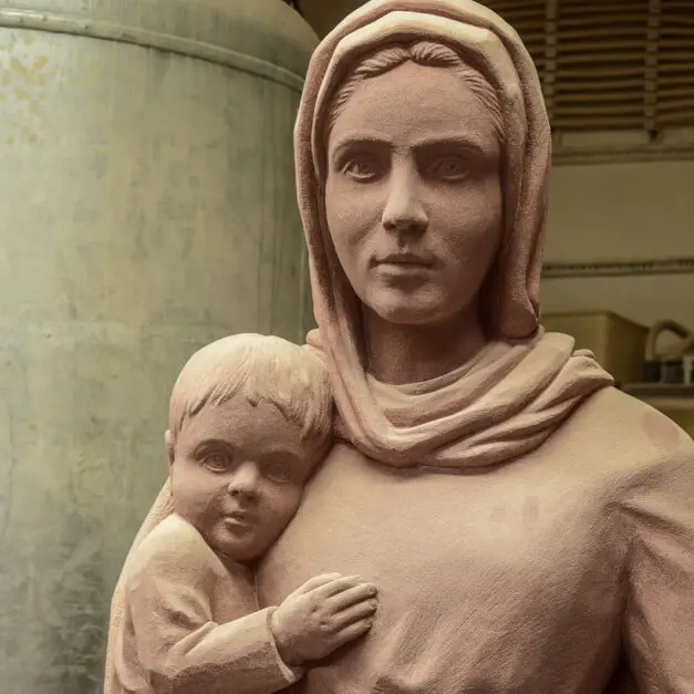 Schutzmantelmadonna - Skulpturen selber machen