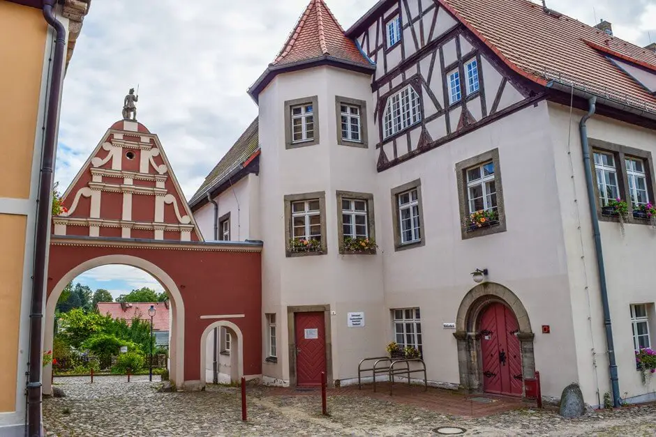 Entrance gate to Wiesenburg Castle