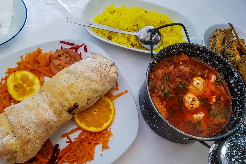 Eel stew in Restaurante A Escola, typical of the Portuguese fishing path