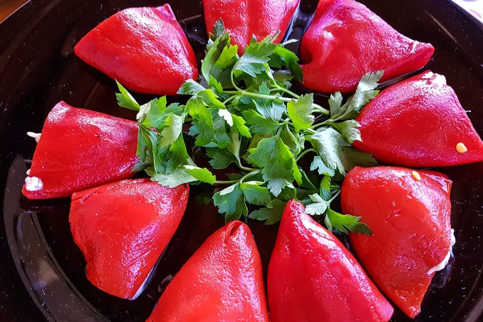 Tuna-stuffed peppers