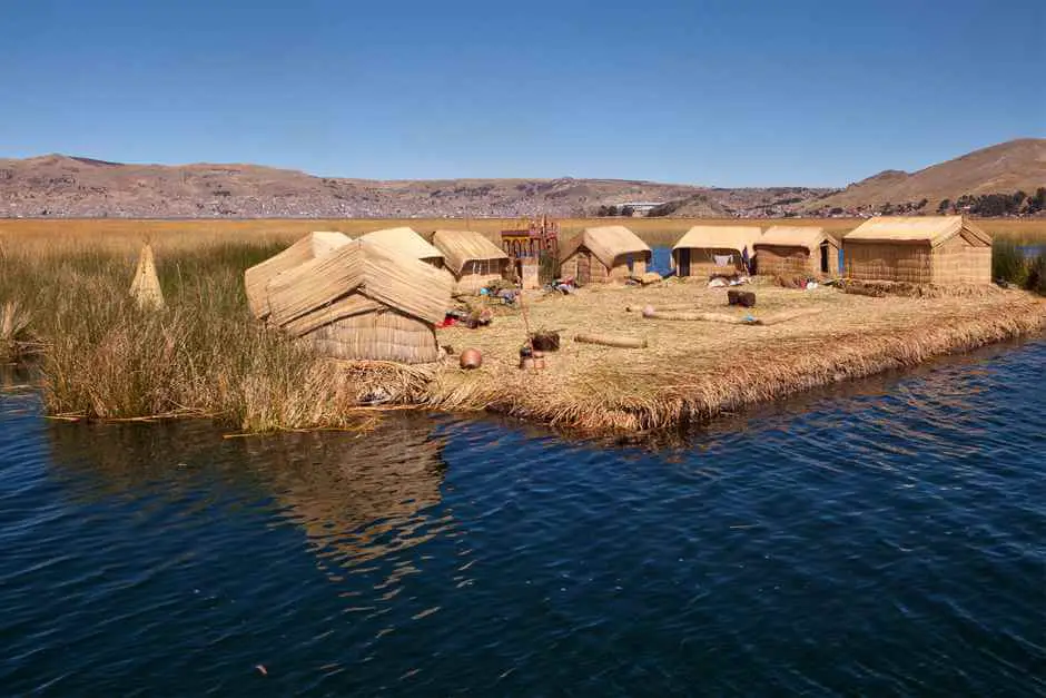 Islands of Lake Titicaca © unikorno, Flickr, ShareAlike 2.0 Generic (CC BY-SA 2.0)