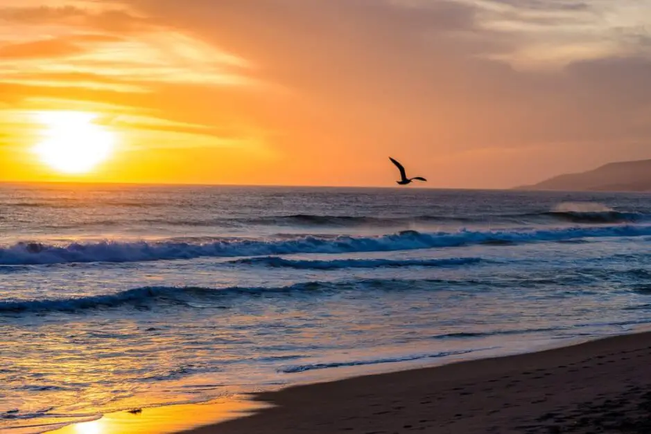 Zuma Beach - one of the most beautiful beaches in California for a beach holiday California