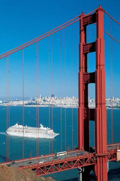 Golden Gate Bridge © San Francisco Travel