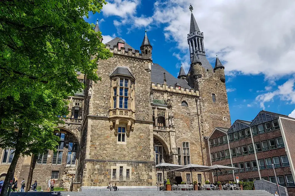 Rathaus - ein Muss bei einer Besichtigung von Aachen an einem Tag