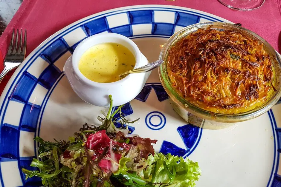 Döppekooche with asparagus and ham on our Eifel for connoisseurs tour