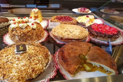 Cake selection in the old Aachen coffee shops