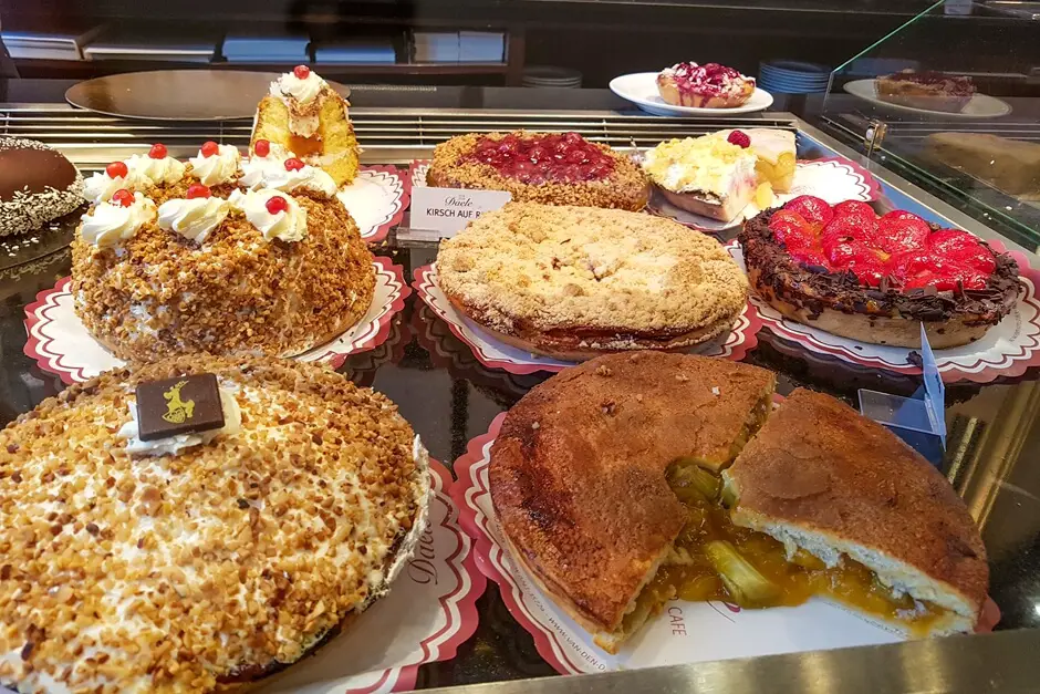 Cake selection in the old Aachen coffee shops