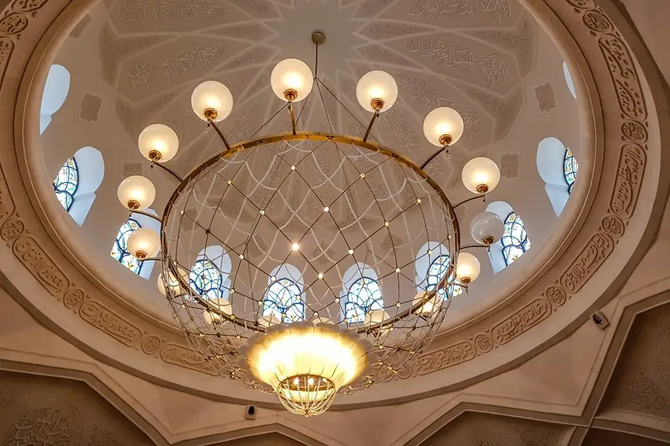 Dome in the prayer room of the White Mosque