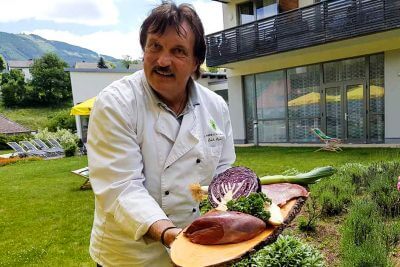 Erich Pucher cooks in the Lambrechterhof