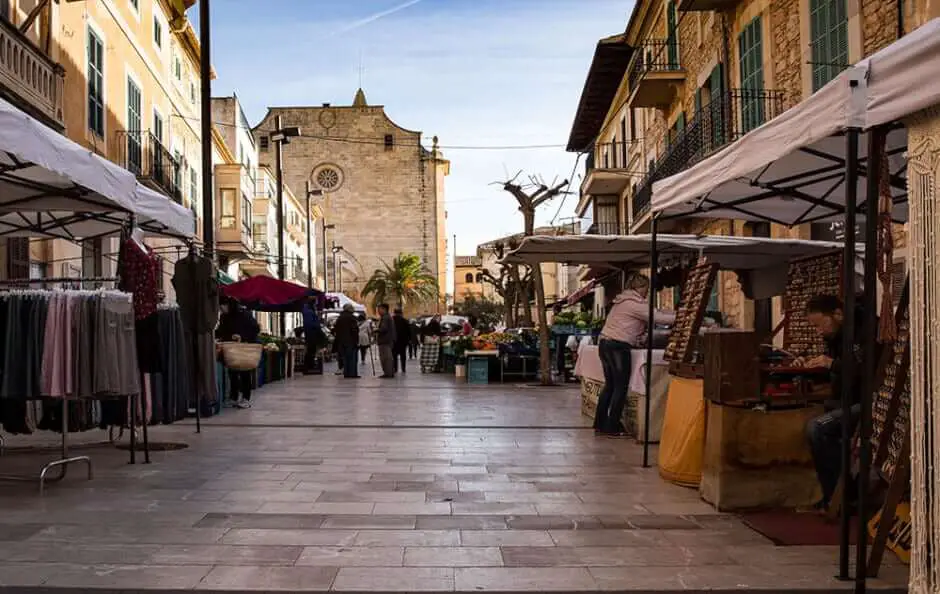 Market in Santanyi