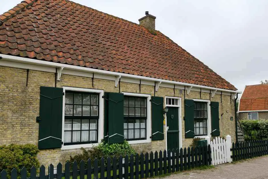 So wohnt man heute in Den Hoorn Sehenswürdigkeiten von Texel