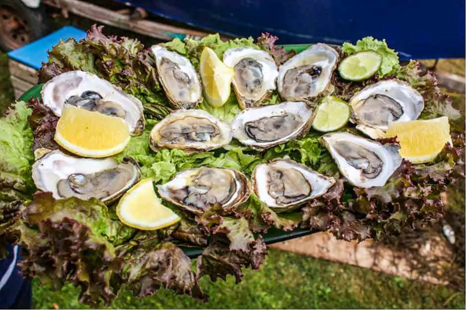 Frische Austern mit Zitrone - Wo kann man in New York gut essen