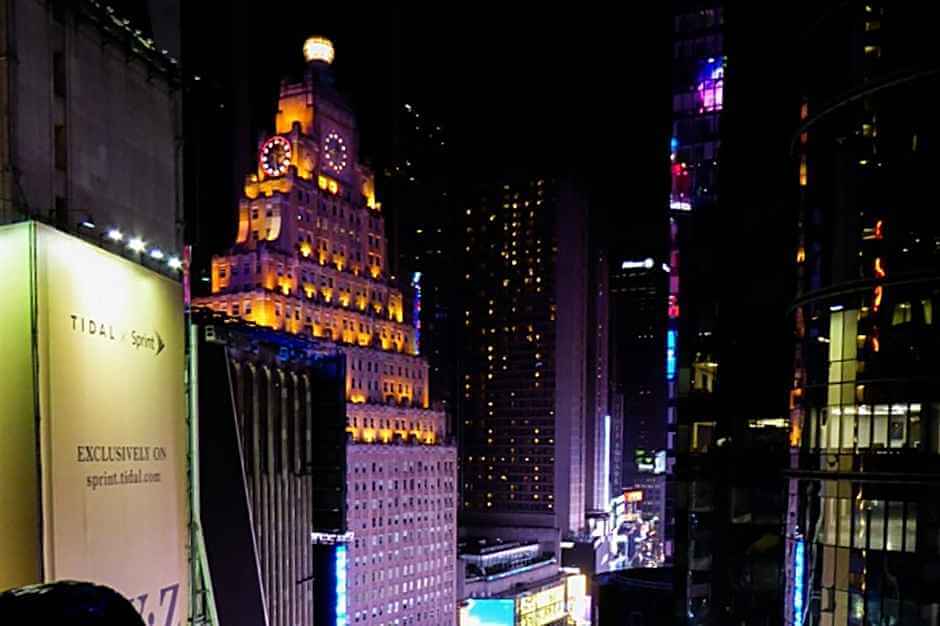 Roof Top Bar on Times Square