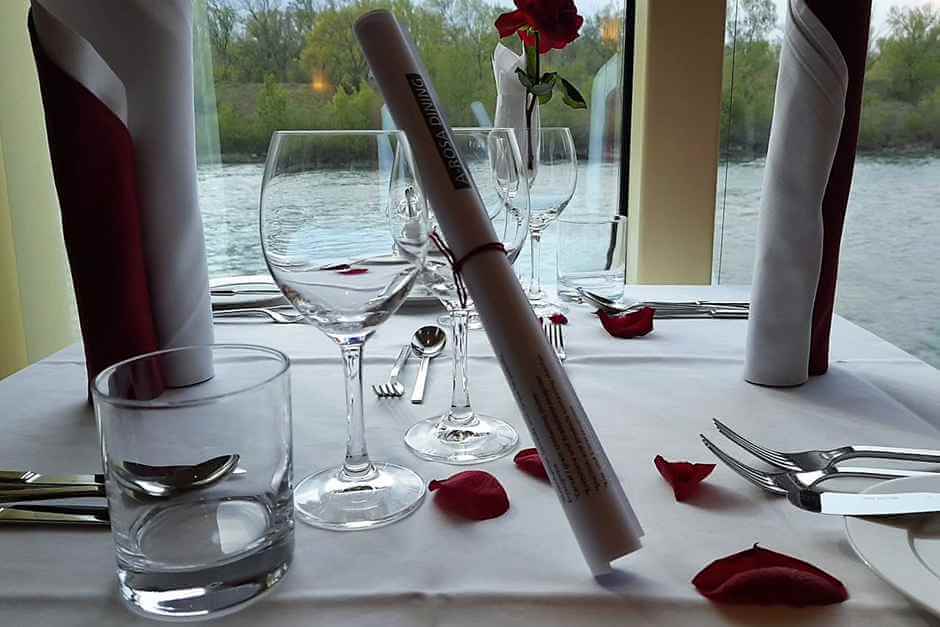 Festively laid table on the Arosa Luna - wine tour