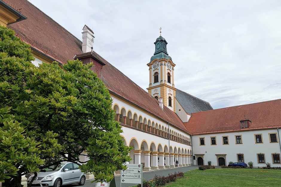 Baroque collegiate church
