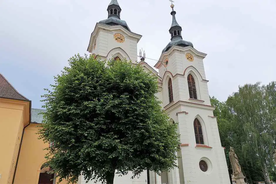 Im Stift Zeliv kannst Du Tschechien Urlaub im Kloster machen