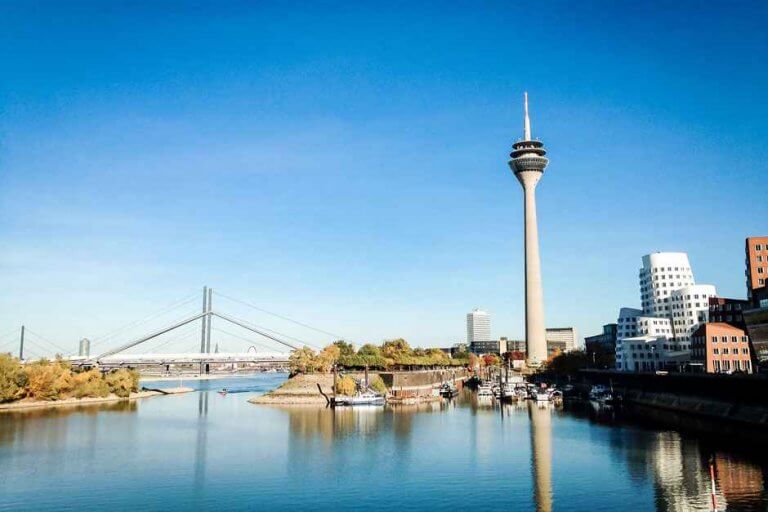 Schöne Städte am Rhein entdecken in diesem Sommer