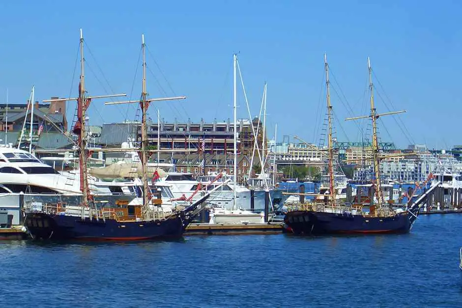 Whale watching in Massachusetts is also offered in the port of Boston