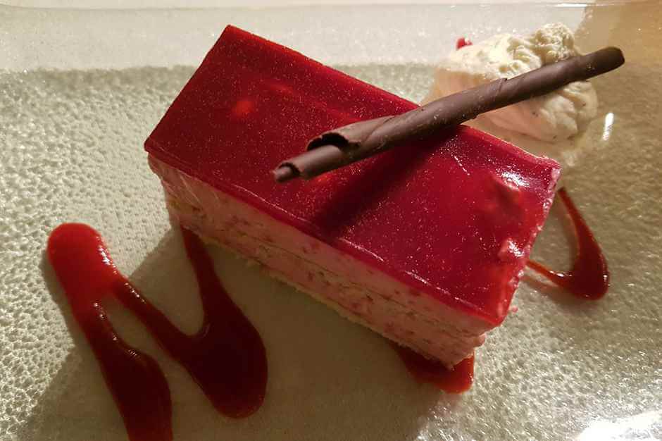 Raspberry Cranachan Gateau mit Chantilly Cream