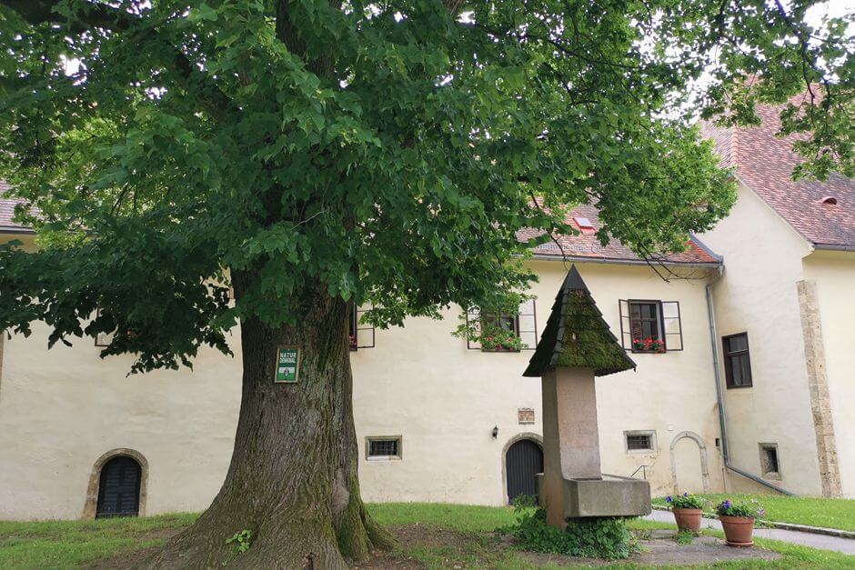 The parish office in Maria Strassengel