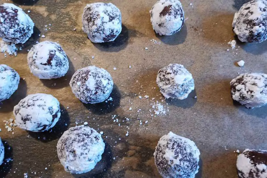 Chocolate Crinkles