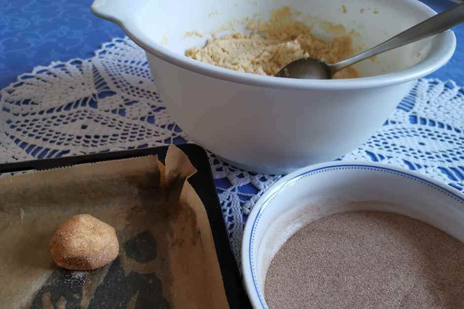 Bake snickerdoodles