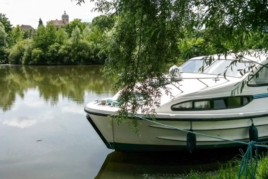 Im Hausboot auf der Saone in der Franche Comté