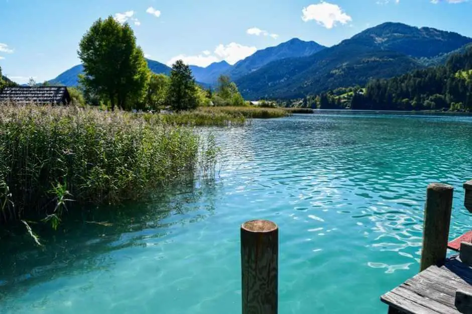 Am Bootssteg in Neusach am Weissensee See Kärnten Österreich