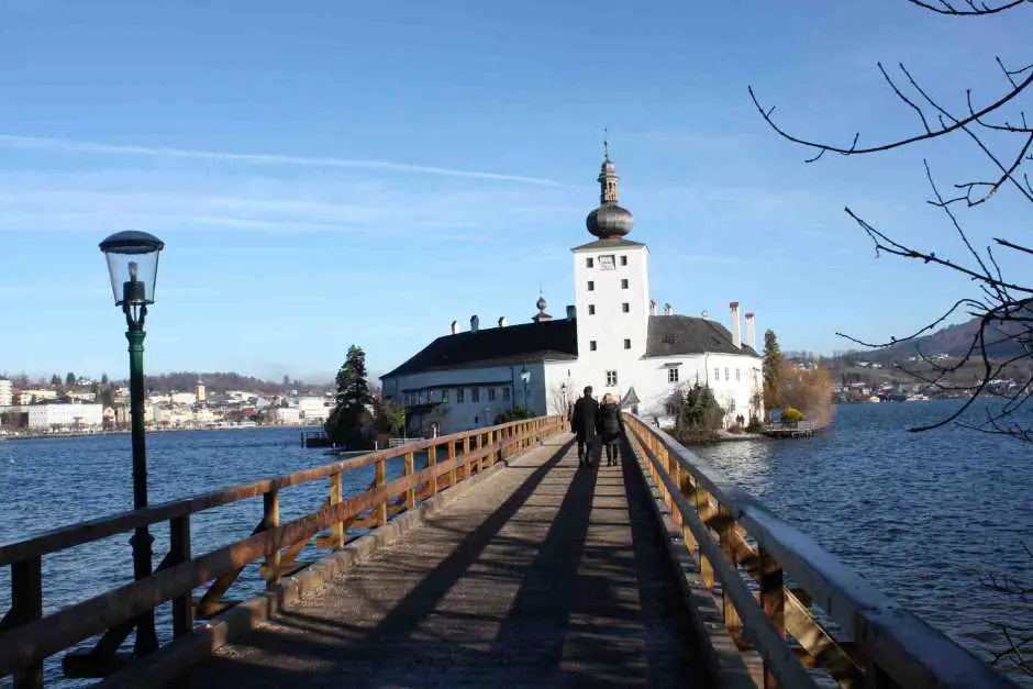 Bridge to Seeschloss Ort