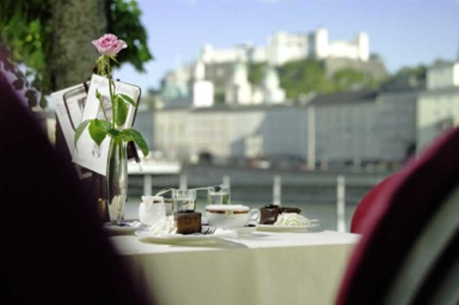 Blick auf Salzach und Salzburg