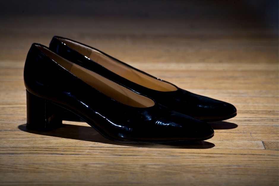 Buy comfortable pumps for wide feet online