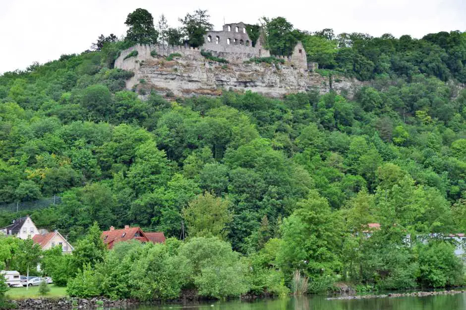 In Karlstadt am Main Wandern und Wein genießen