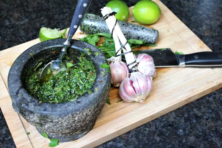 Preparation of the chimichurri sauce