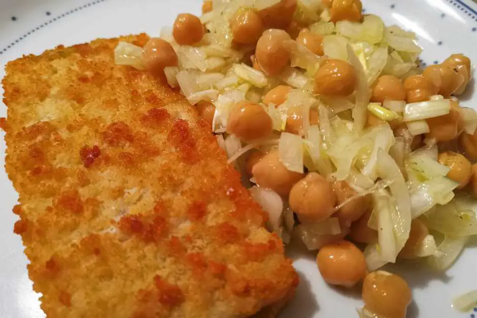 Chickpea salad with fried fish