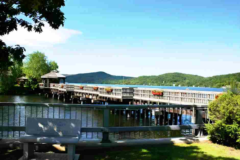Am Lake Massawippi in Quebec