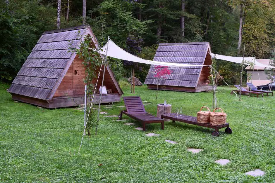 Glamping am Südwestende des Sees