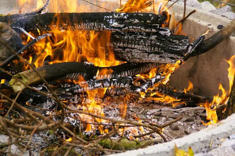 Lagerfeuer Zubehör - Feuerring