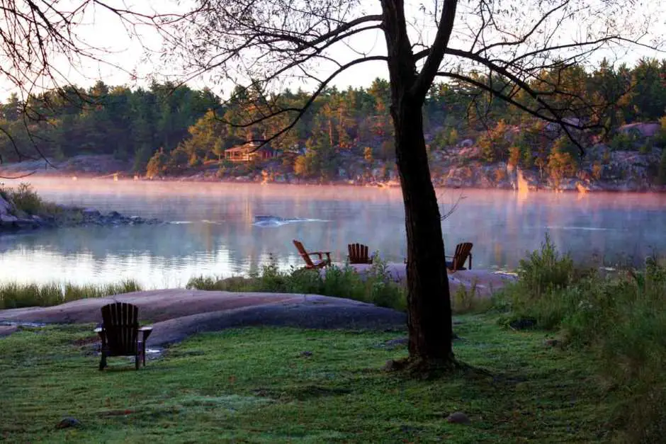 Ontario, land of lakes, forests and bears