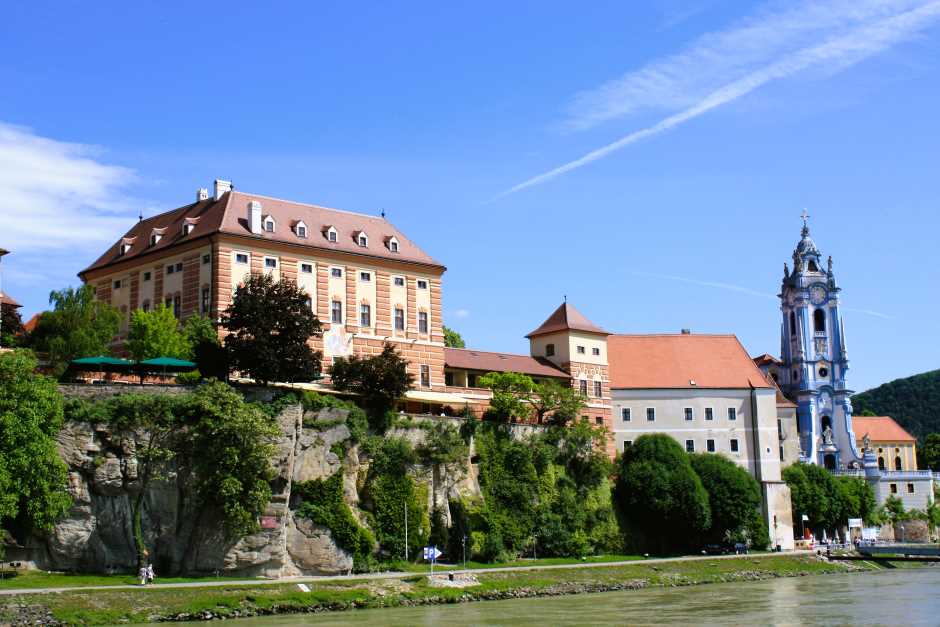 Dürnstein is one of the Wachau attractions for connoisseurs