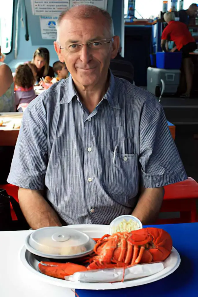 Petar eating lobster