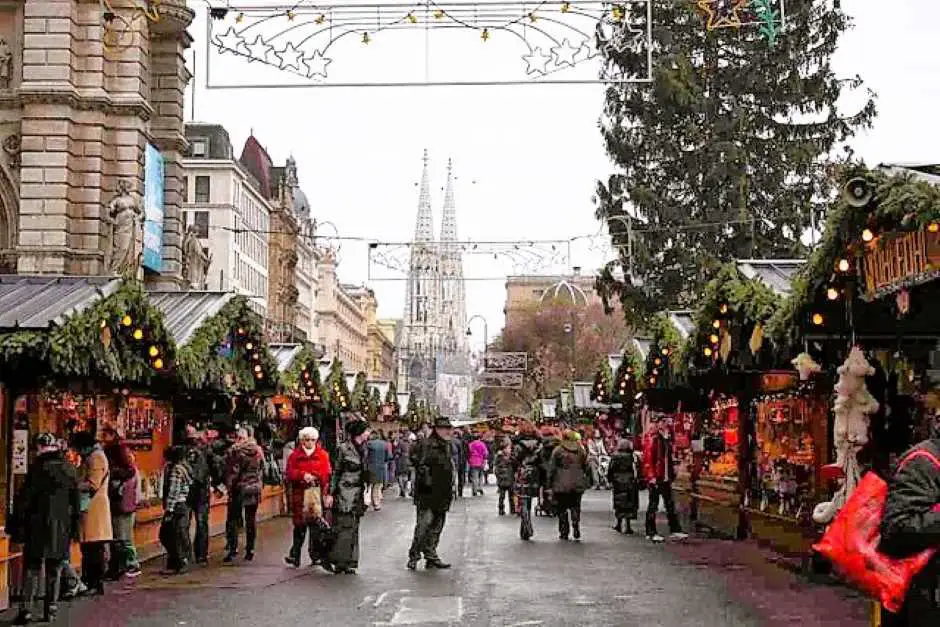 Christmas market at the town hall